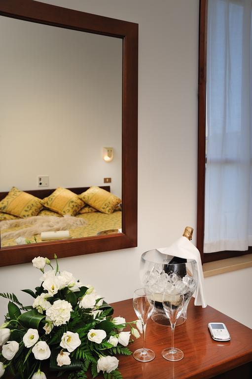 Hotel Bel Sit Senigallia Dış mekan fotoğraf